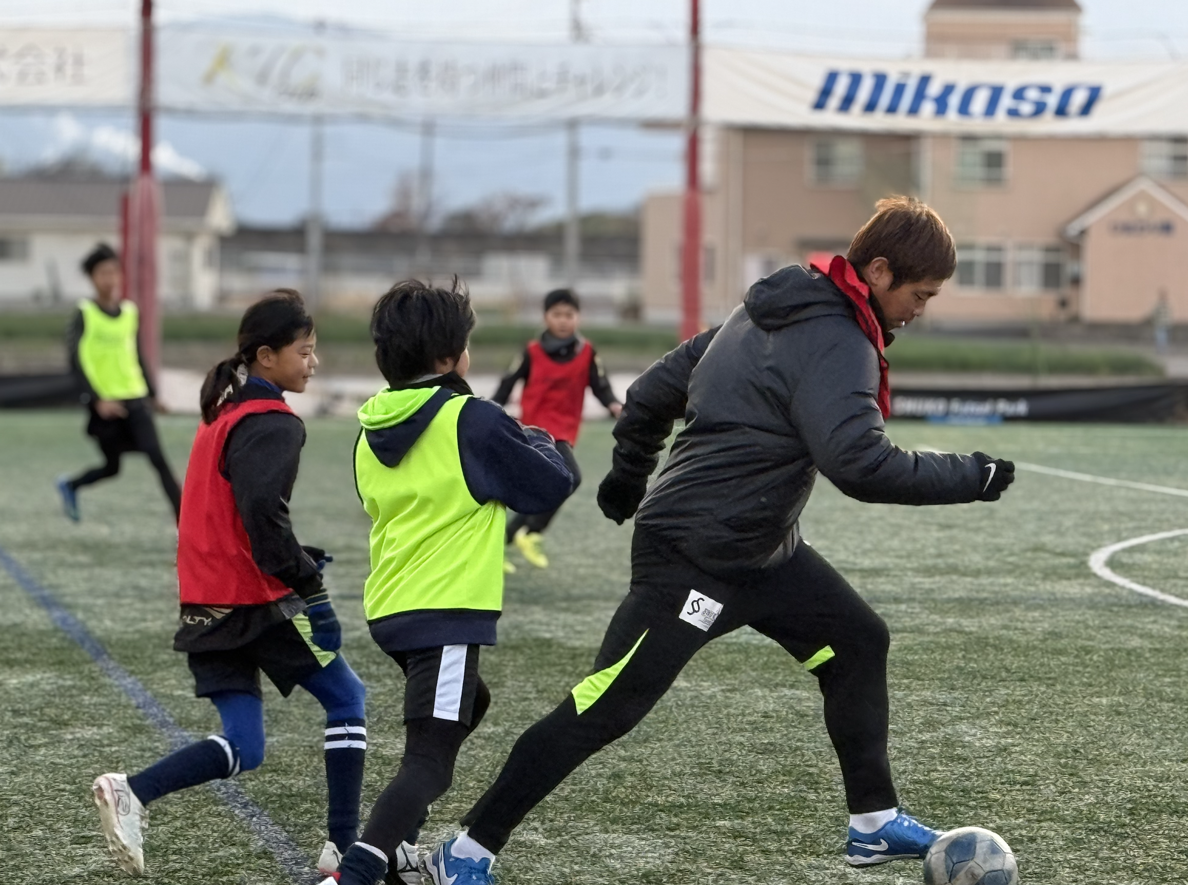 塩谷司選手と一緒にサッカー